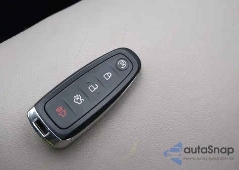 2017 Ford Escape Titanium из США, поврежденный, VIN 1FMCU0JD2HUE51952